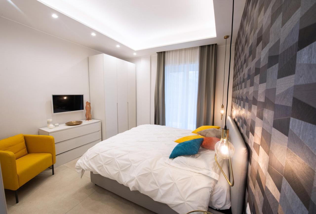 Napoli City Center - Appartamenti E Camere Eksteriør bilde
