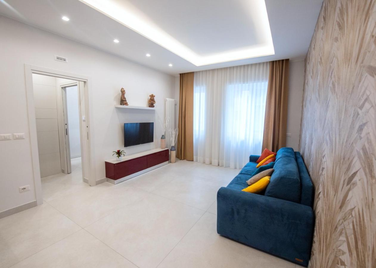 Napoli City Center - Appartamenti E Camere Eksteriør bilde